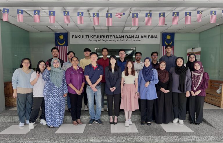 Beyond the syllabus into the real world 👷👩‍💻